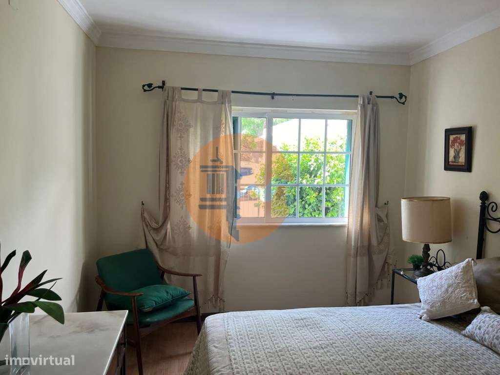 Fantástica Moradia com Piscina para venda-28