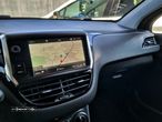 Peugeot 208 1.5 BlueHDi Signature - 4