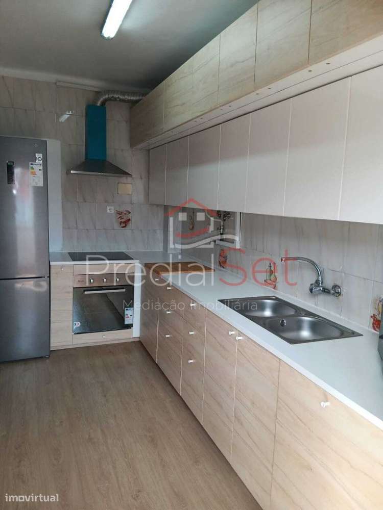 Apartamento T4 em Feijó, Almada - Grande imagem: 4/23