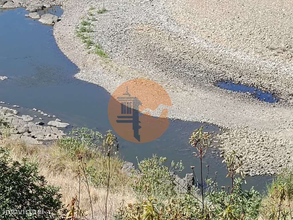 TERRENO COM 83.240 M2 - JUNTO A RIBEIRA DE ODELEITE - POSSIBILIDADE... - Grande imagem: 3/53
