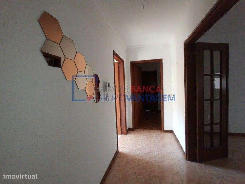 Apartamento T2 | Rio Tinto | Excelente Localização - Grande imagem: 4/10