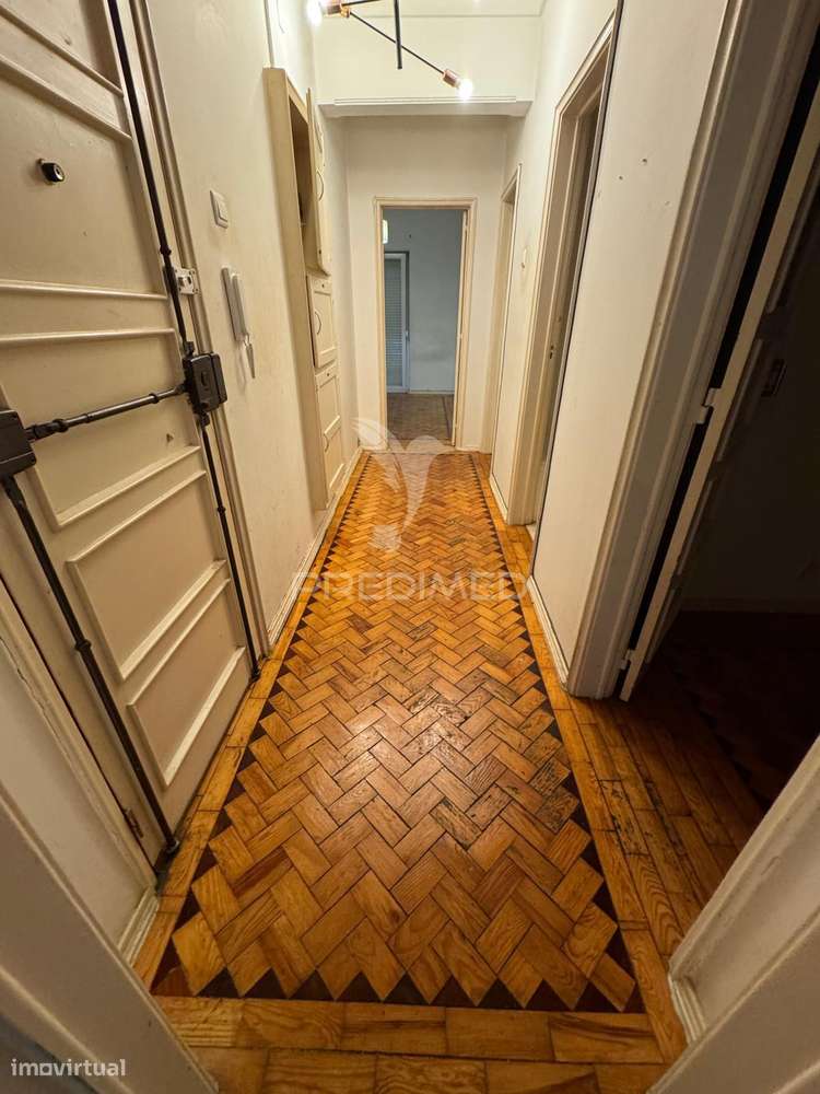 Apartamento T2 Rua Duarte Galvao, remodelada - Grande imagem: 3/7