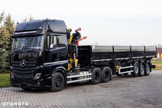 Mercedes-Benz Actros - 3