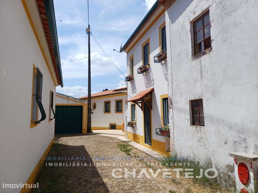 Moradia tradicional em pedra totalmente recuperada junto ao Rio Zêzere-18