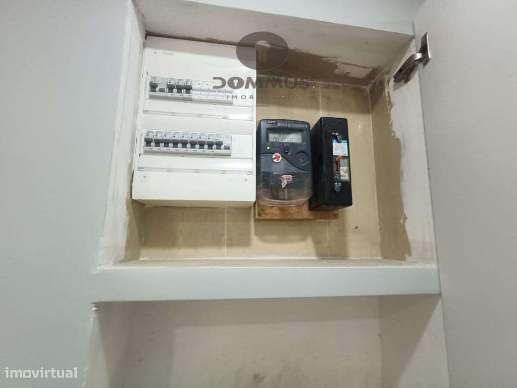 Apartamento T3 na Damaia totalmente Remodelado-10