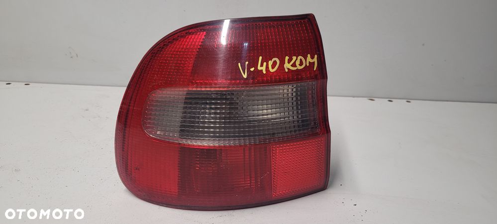 Lampa lewy tyl Volvo V40 Lift 00-04 - 1