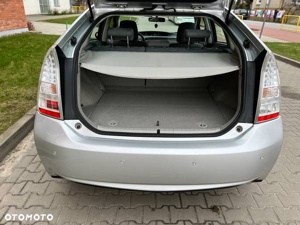 Toyota Prius (Hybrid) Comfort - 7