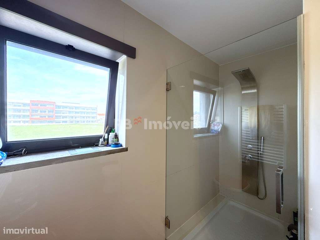 Apartamento T3 em condomínio privado com piscina-25