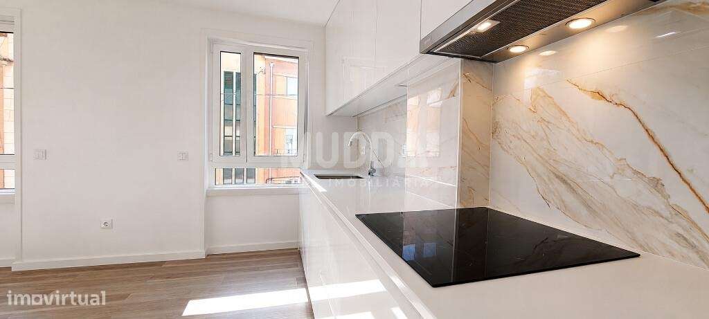 Apartamento T2+1 totalmente renovado na pitoresca vila da Nazaré-3