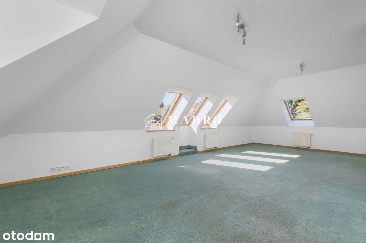 Warszewo | Duży dom z basenem na pięknej działce-18