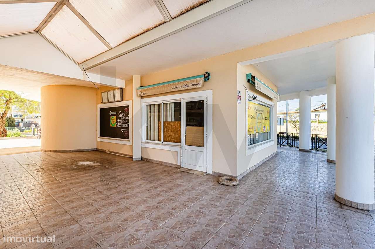 Loja na Quinta da Torre em Armação de Pêra - Grande imagem: 3/8