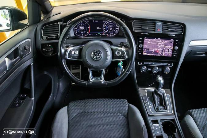 VW Golf Variant 1.6 TDi R-Line DSG - 7