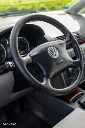 Volkswagen Sharan 2.8 V6 Highline - 14