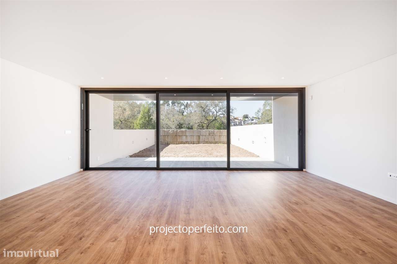 Moradia em Banda T3+1 Venda em Fânzeres e São Pedro da Cova,Gondomar - Grande imagem: 3/23