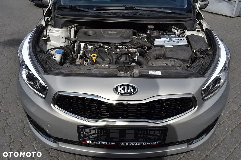 Kia Ceed 1.6 GDI Platinum Edition - 32