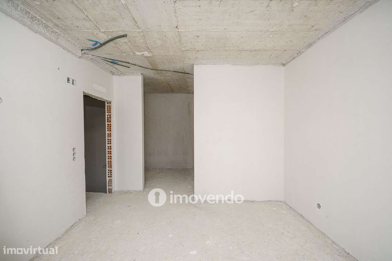 Moradia geminada T3+1 em fase de construção, em Pinhal de Frades-21