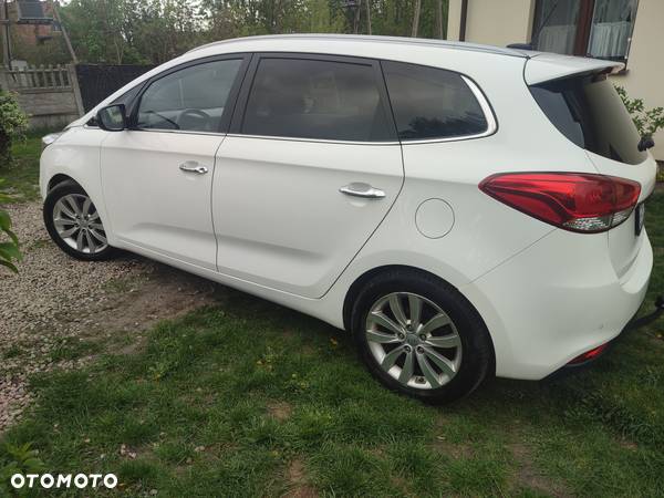 Kia Carens 1.7 CRDi M 7os - 6