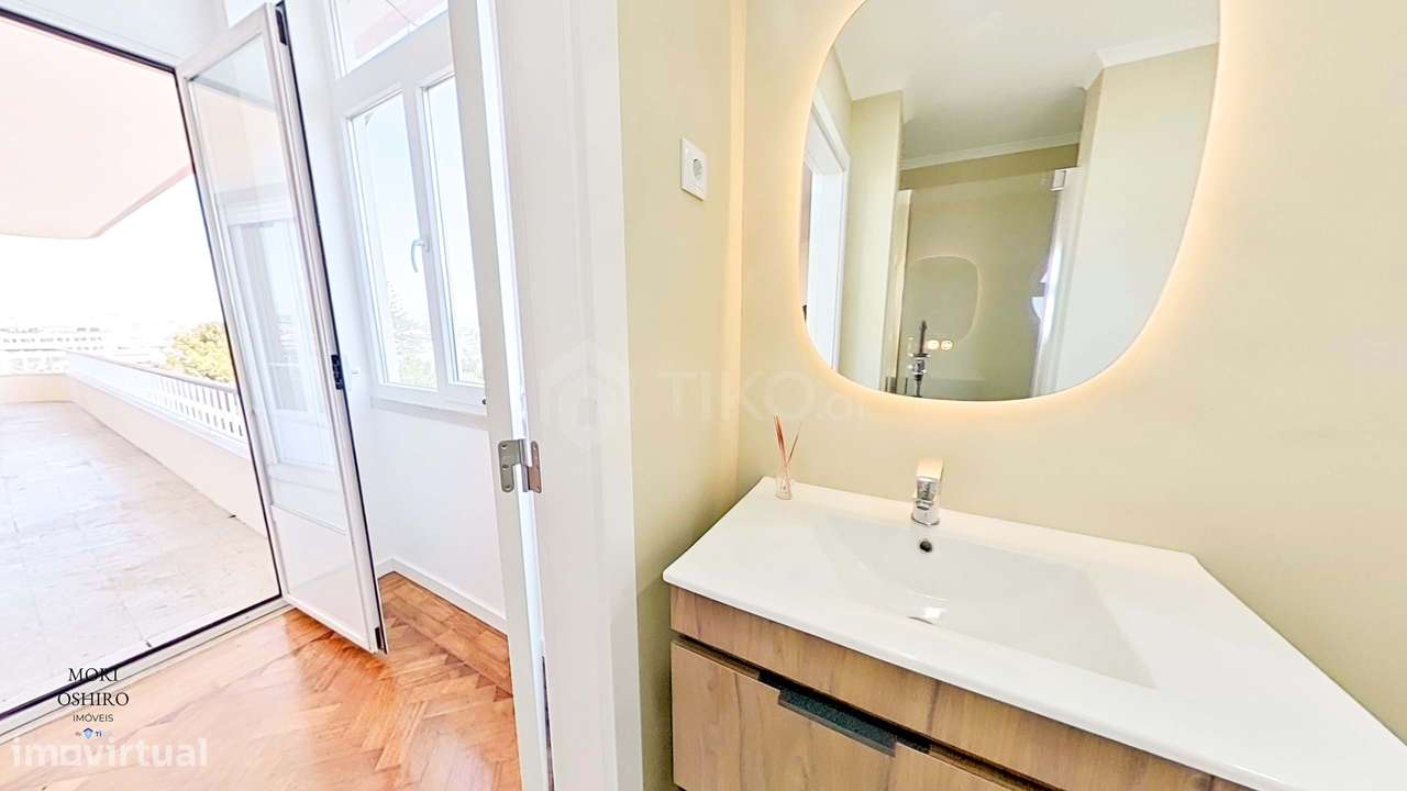APARTAMENTO 5 ASSOALHADAS | VARANDA EM “L” PANORÂMICA | VISTA LISBOA E-25
