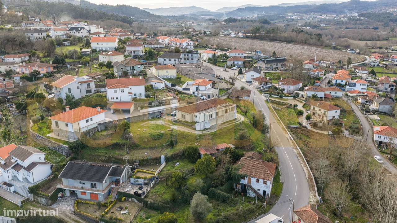 Moradia T3 em Garfe – Póvoa de Lanhoso-33