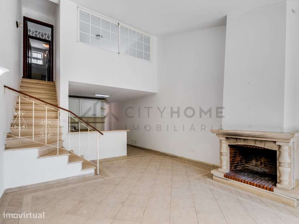 Moradia Duplex tipo T2 com Jardim e Piscina em Condomínio Privado-13