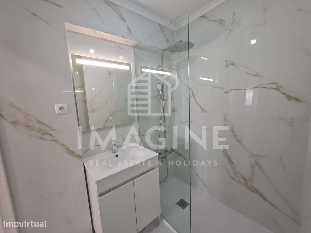 Apartamento T2 Remodelado e equipado em Setúbal-11