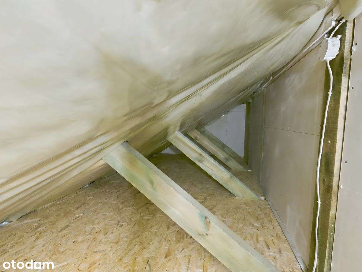 Dwupoziomowe | 81 m² | 3 pokoje | Poddasze-18