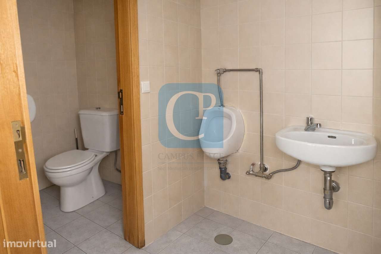 Loja comercial na Prelada, Ramalde, Porto - Grande imagem: 4/4