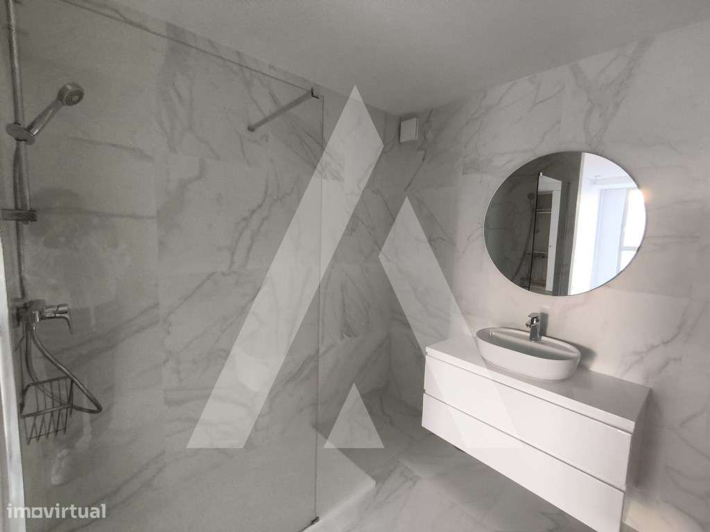 Apartamento T2 novo - Praia da Barra.-22