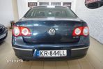 Volkswagen Passat 2.0 TDI DPF Trendline - 6