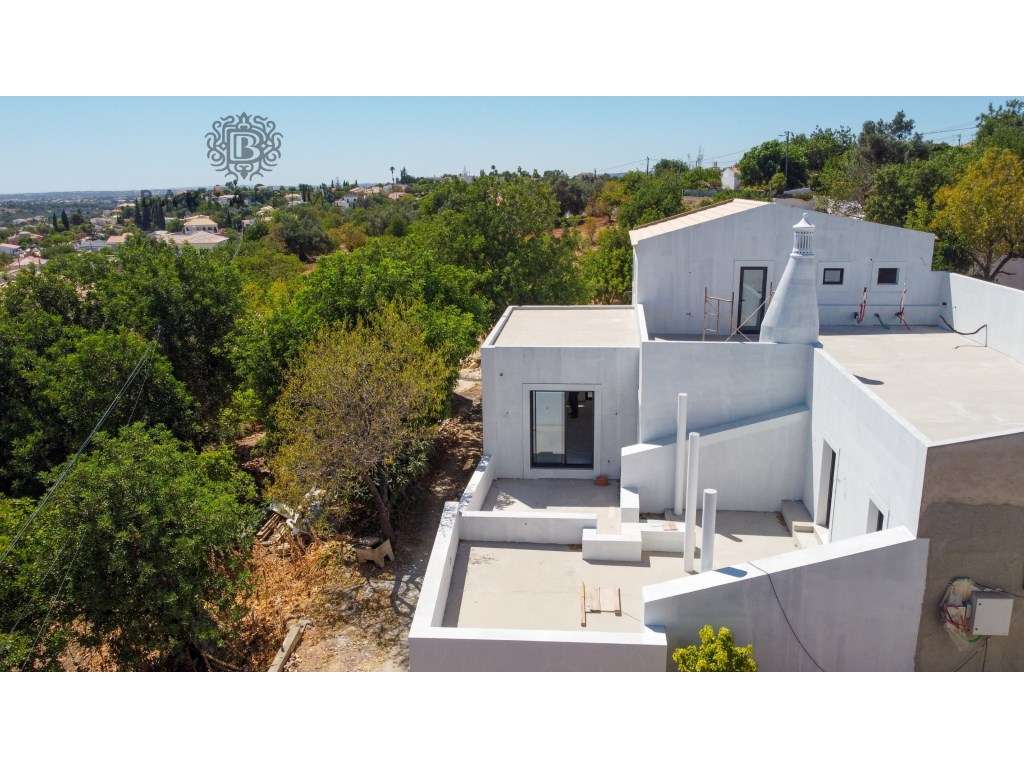 Moradia tradicional Algarvia totalmente reconstruída em Boliqueime - Grande imagem: 4/42