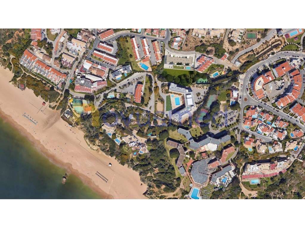 Penthouse tipo T3 com vista para o Mar a 300 metros da praia dos Al...-35