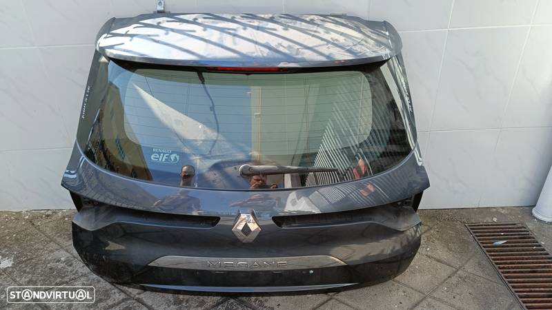 tampa mala Renault Megane IV 4 carrinha 2016 - 4