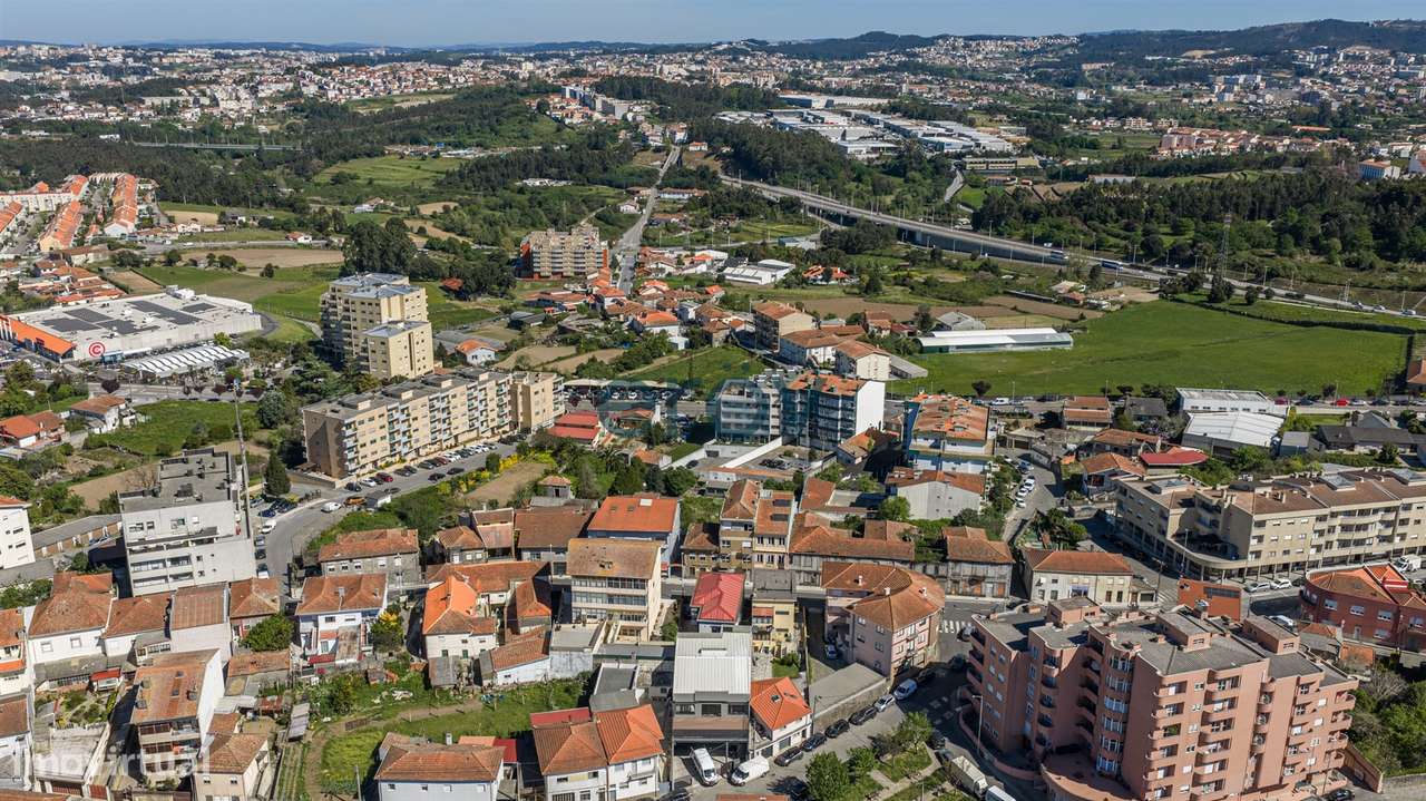 Apartamento T3 C/ 2 Suites em Gondomar-29