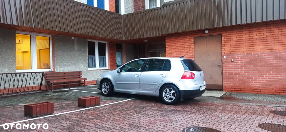 Volkswagen Golf V 1.9 TDI 4Mot Comfortline - 4