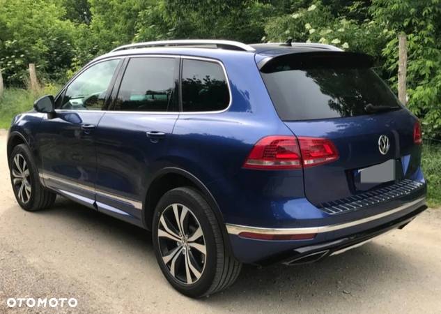 Volkswagen Touareg 3.0 V6 TDI BMT Perfectline R-Style - 12