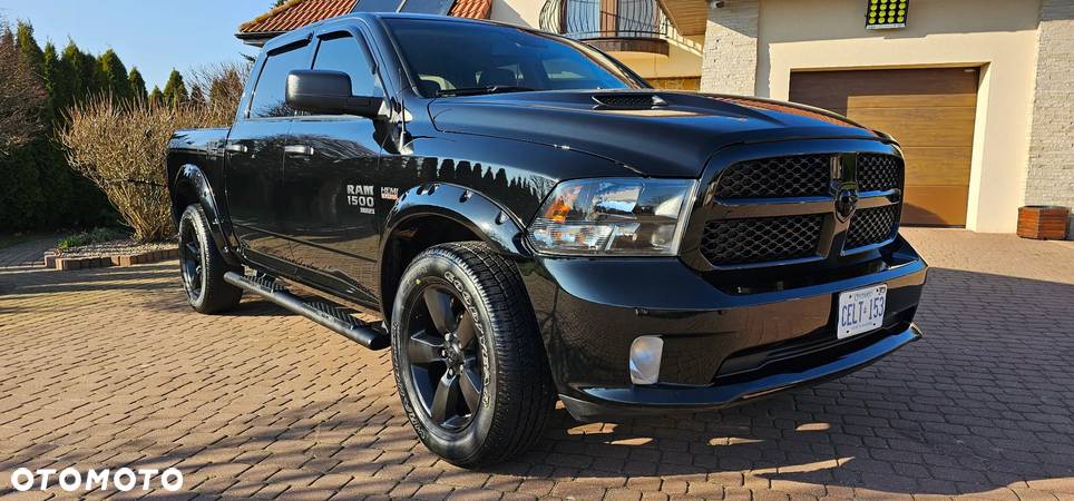 Dodge RAM 1500 5.7 4x4 - 5