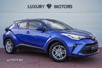 Toyota C-HR Hybrid Style Selection - 13