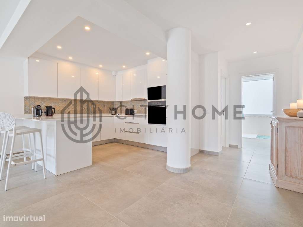 Apartamento T2 Remodelado com Rooftop em Carvoeiro - Grande imagem: 4/35