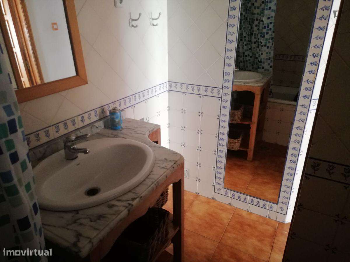 Apartamento com 2 quartos - localizado em Campo de Ourique Lisbon - Grande imagem: 5/7