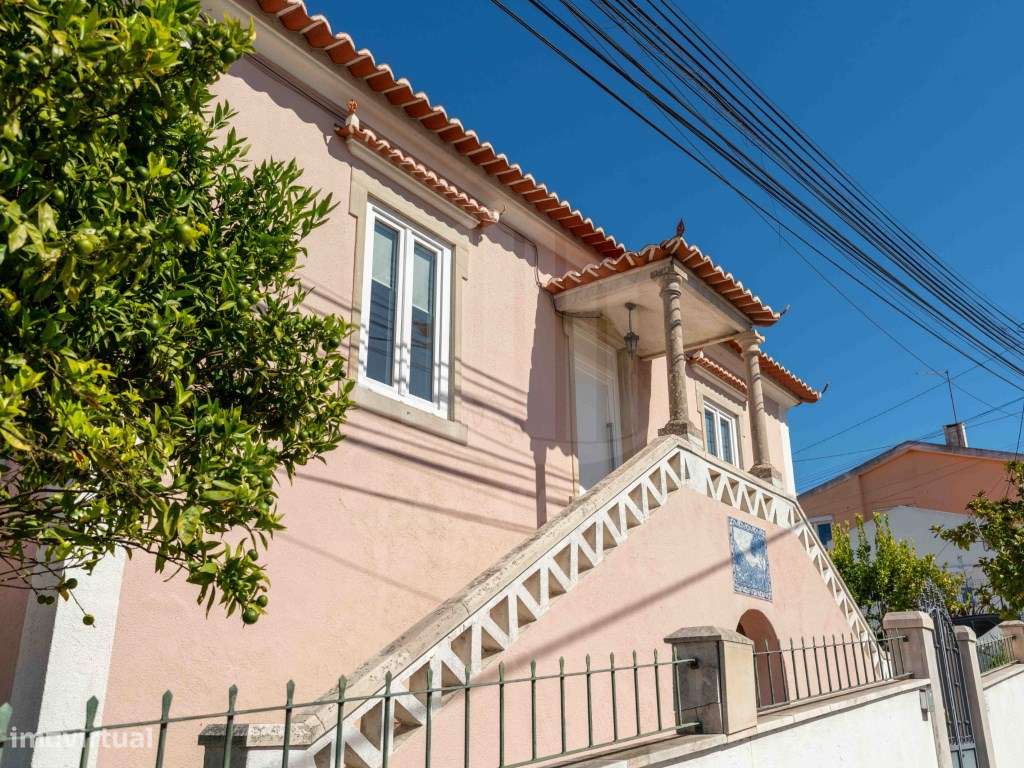 Casa Histórica com Vistas para o Palácio da Pena em Sintra-11