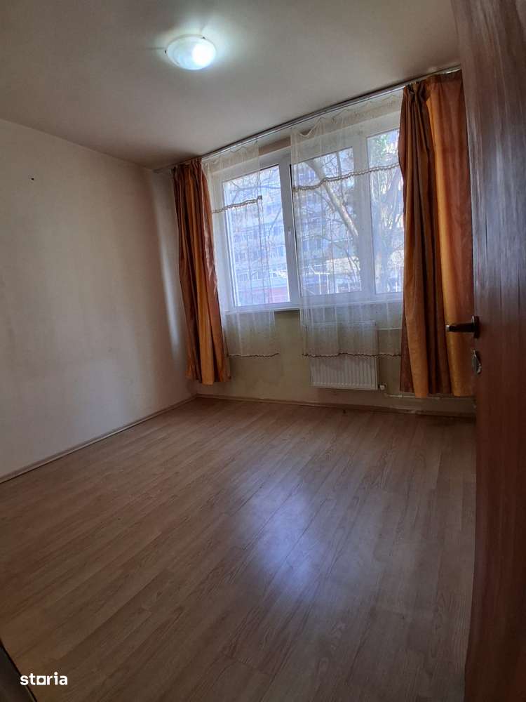 Apartament cu 4 camere in Ferentari, sector 5