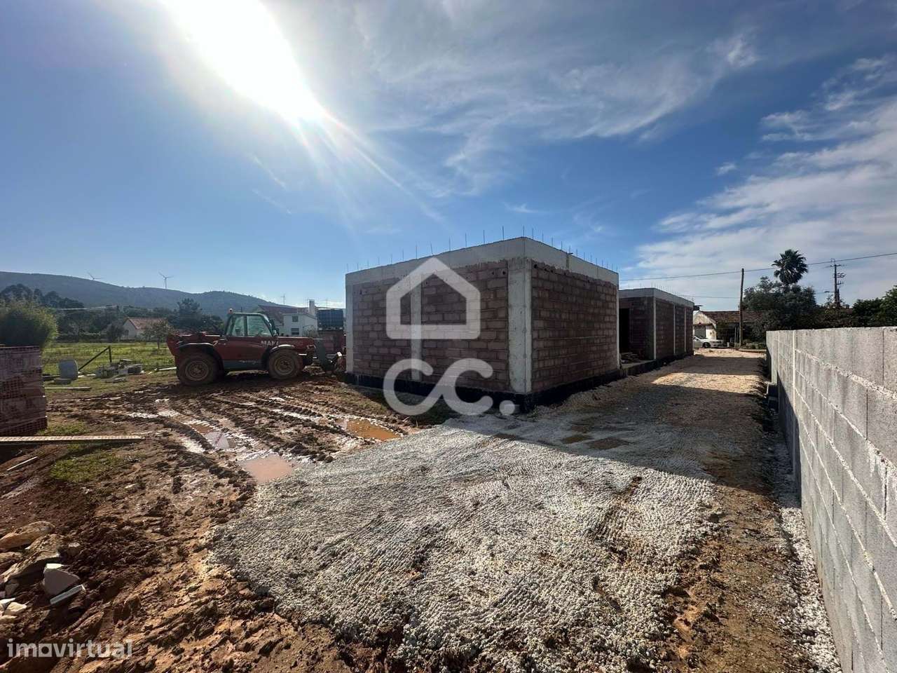 Moradia V3 Com Piscina em Construção - Grande imagem: 3/22