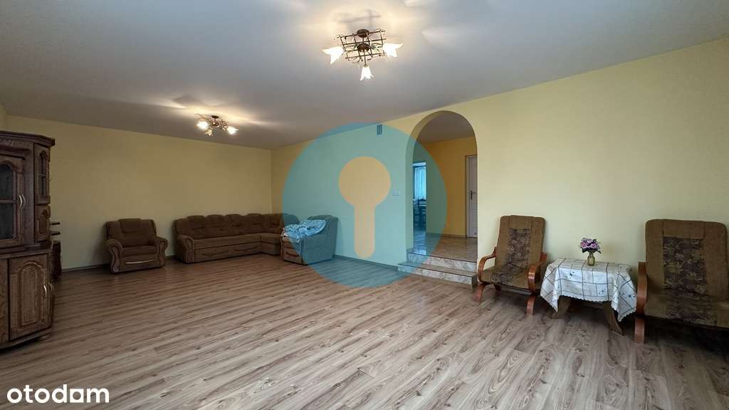 Dom o łącznej pow. 219,40 m2 z dużą działką