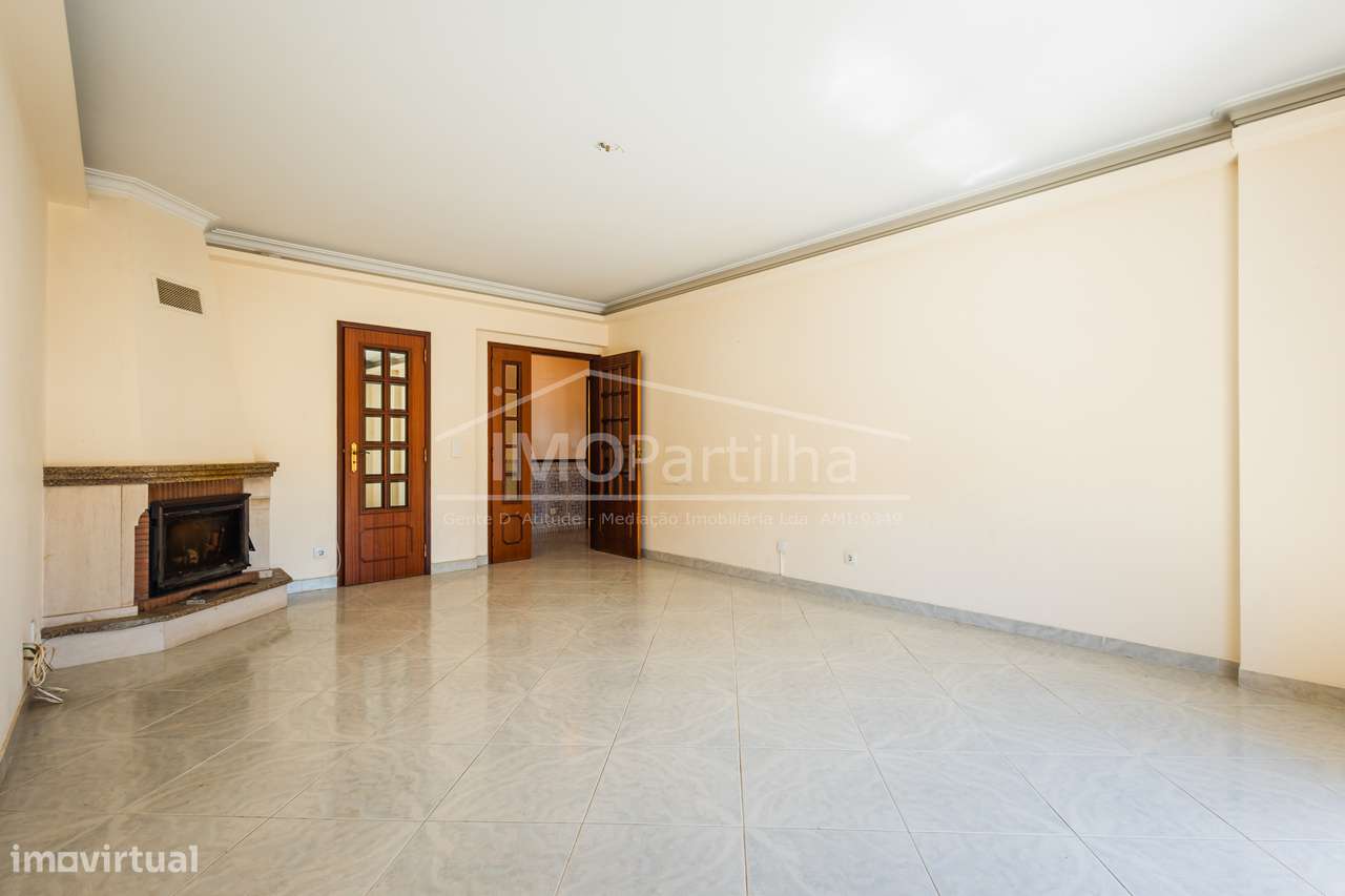 T3 com boas áreas em Agualva - Sintra-5