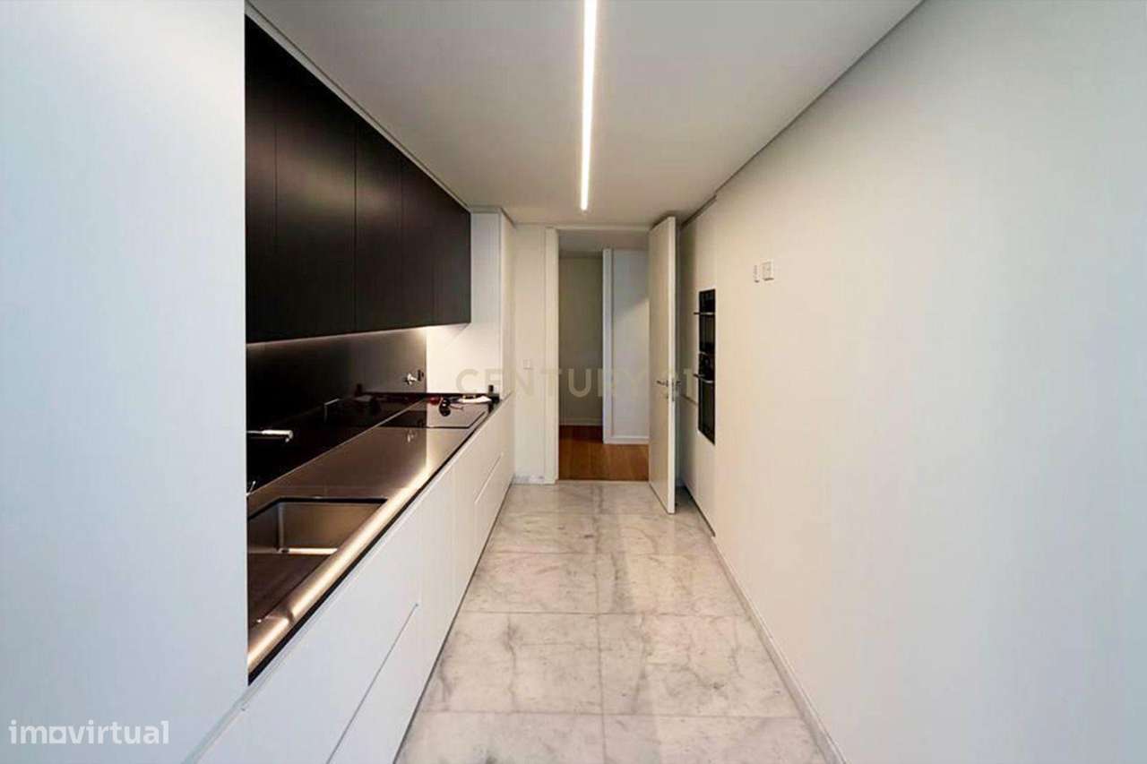 Apartamento T3 de Luxo  Vistas Espetaculares – Infinity Tower, Lisboa - Grande imagem: 4/17