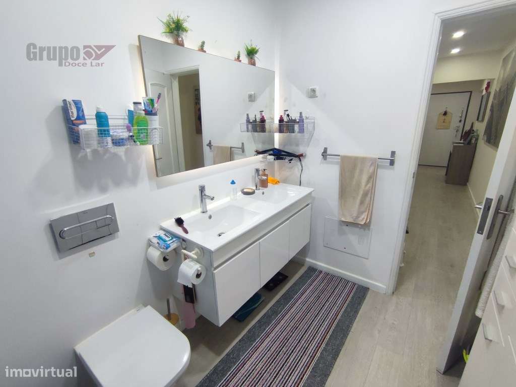 Apart. T2 Remodelado na Quinta do Conde - Modernidade e Conforto Pr...-15