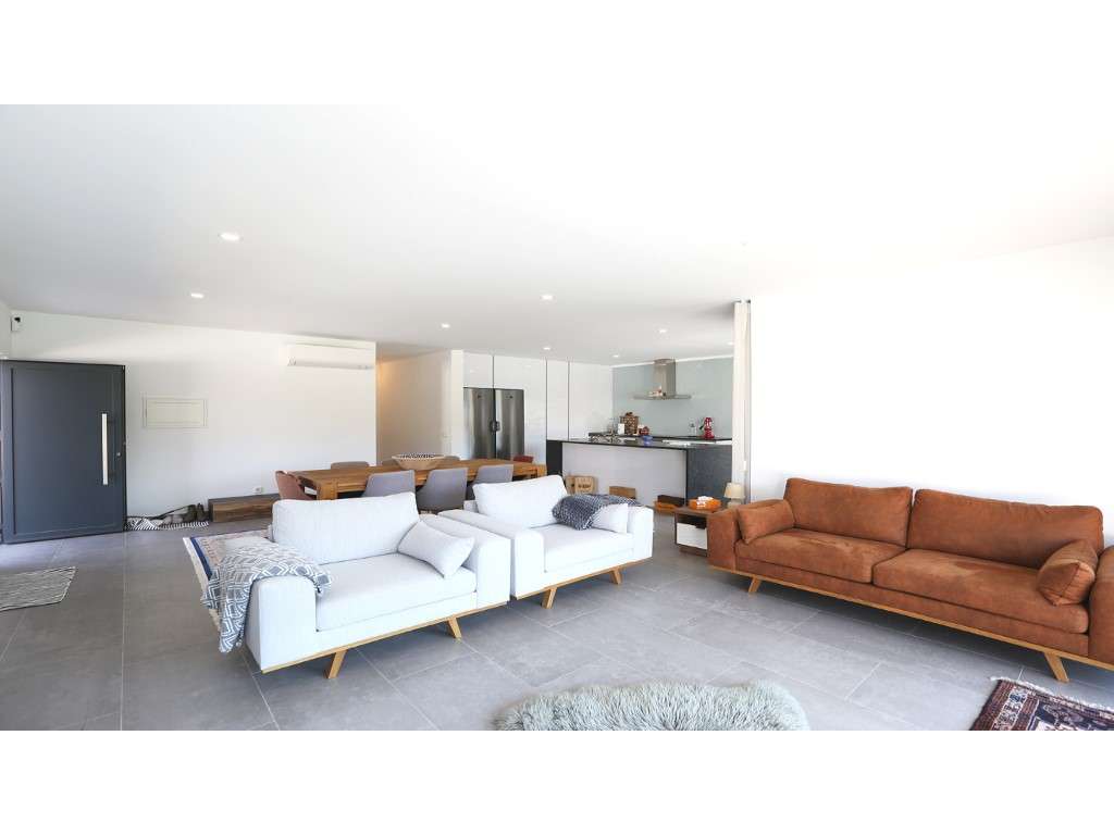 Moradia T4 Contemporânea com Piscina, Jardim e Excelente Localizaçã...-20