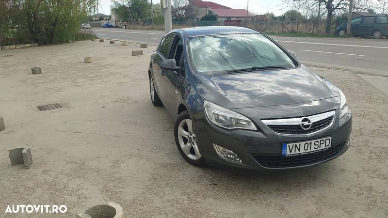 Opel Astra 2.0 CDTI DPF Edition - 14