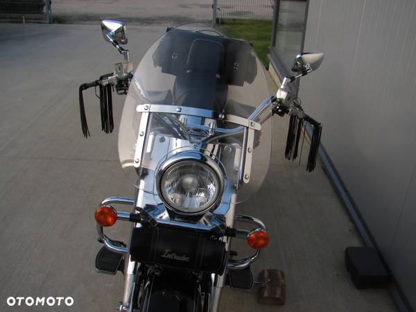 Suzuki Intruder - 5