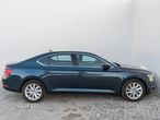 Skoda Superb 2.0 TDI DSG Ambition - 6